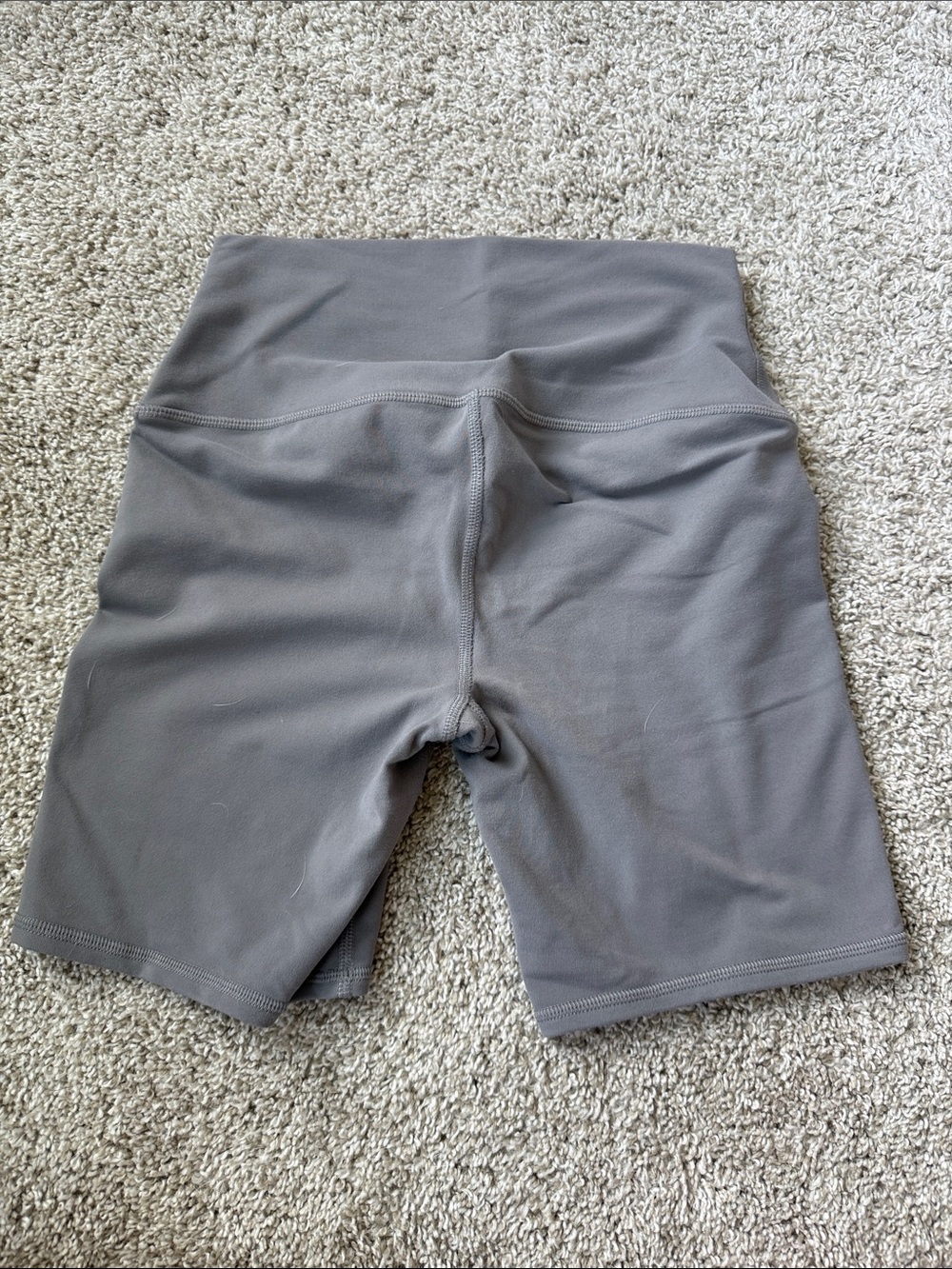 ALO Yoga High-Rise Gray Bike Shorts - Picture 3 of 3